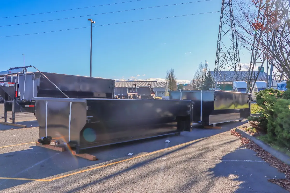 Professional dumpster rental and junk removal service in San Manuel